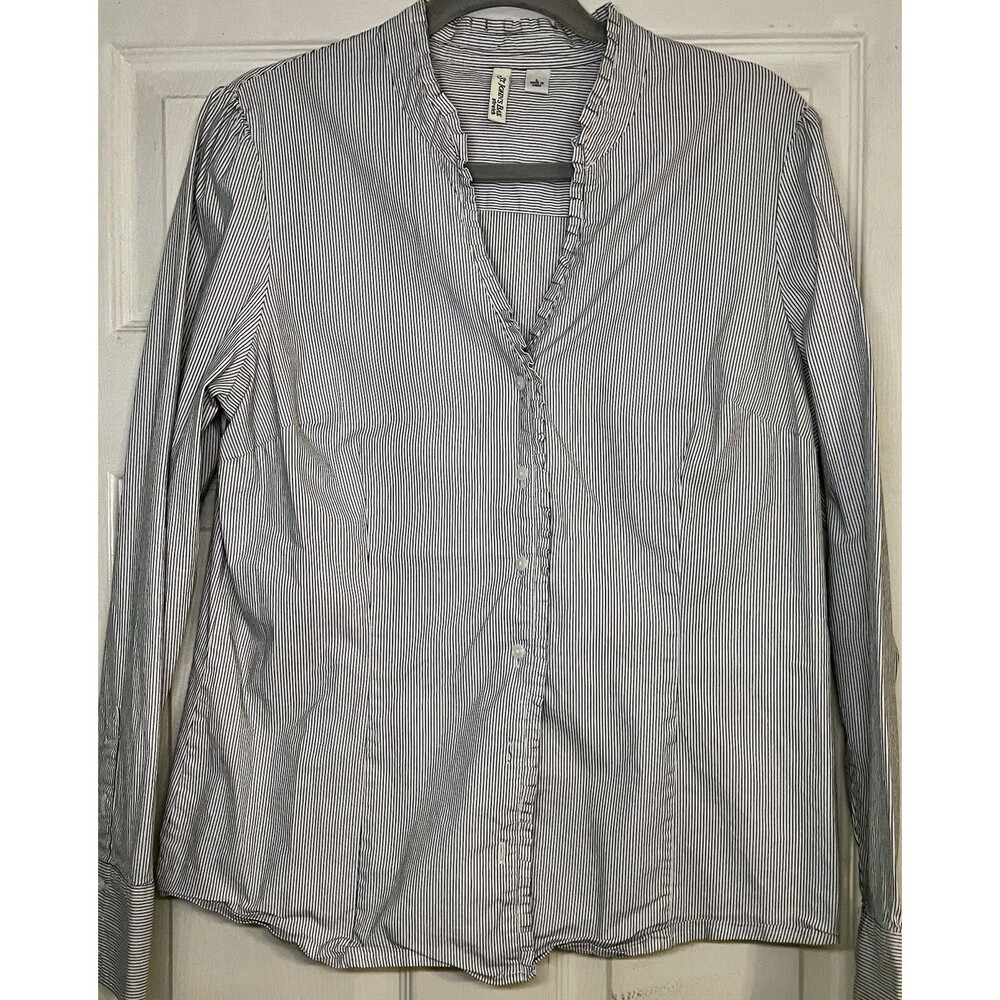 St. John’s Bay Women  Sleeve Button Shirt SZL Pin Stripes Ruffle Trim